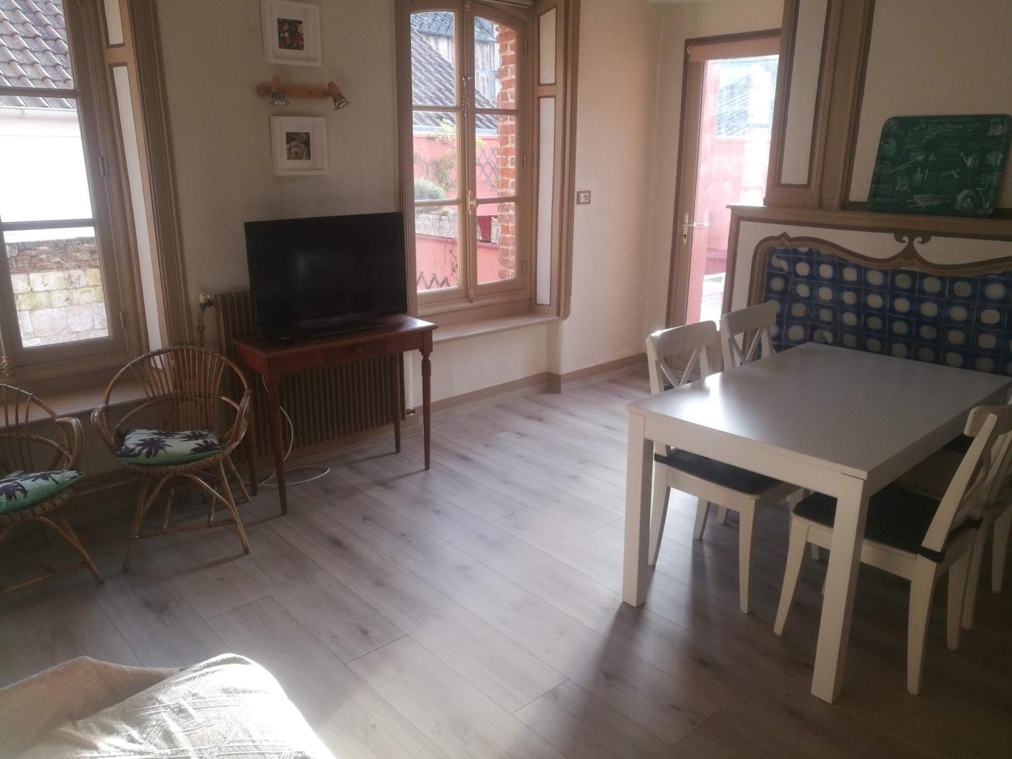 Le Renard D'Or Apartman Montreuil  Kültér fotó